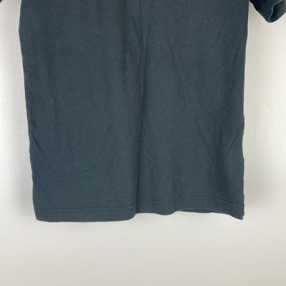 Jordan Boys Short Sleeve Shirt SZ L 12-13 yrs Black/Red - Picture 3 of 6